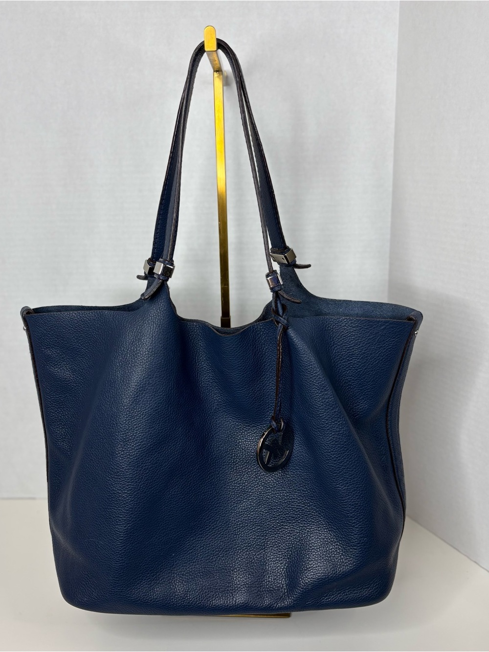 Michael Kors Colgate Reversible Navy Blue So-Soft Leather Shoulder Bag EUC